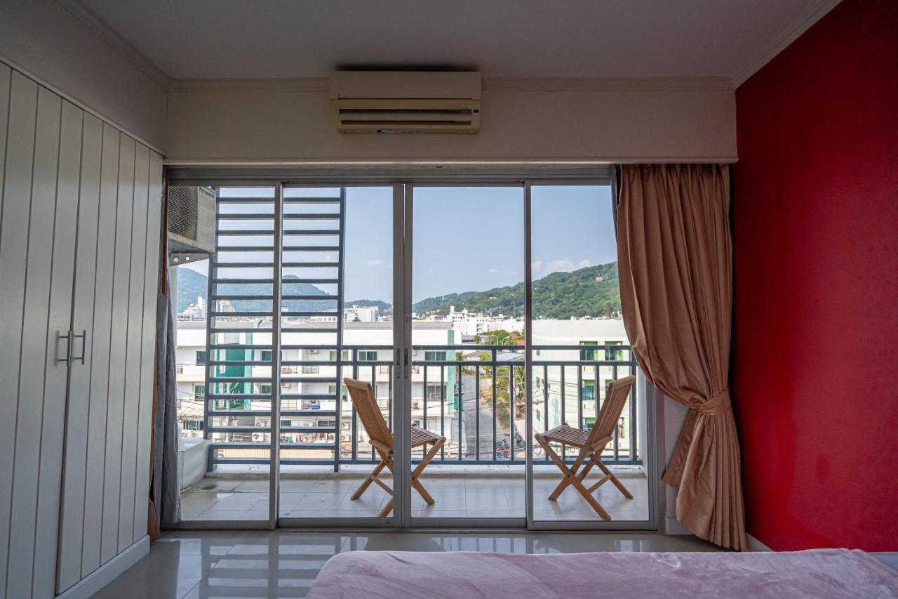 Santi White House Patong Hotel Eksteriør billede