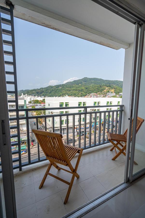 Santi White House Patong Hotel Eksteriør billede