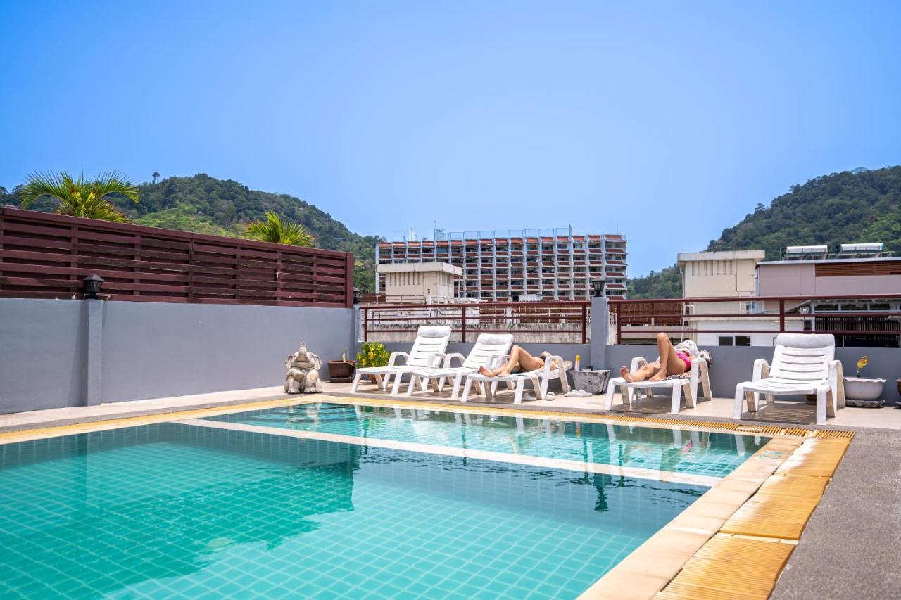 Santi White House Patong Hotel Eksteriør billede